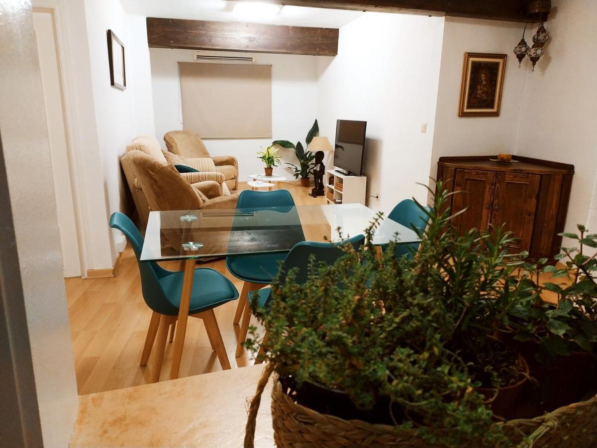Al Pie Del Camarin Con Parking Gratis Apartment Jaen Ngoại thất bức ảnh